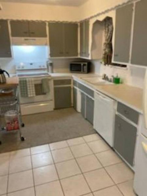 4 bedroom pool home near base sleeps 8